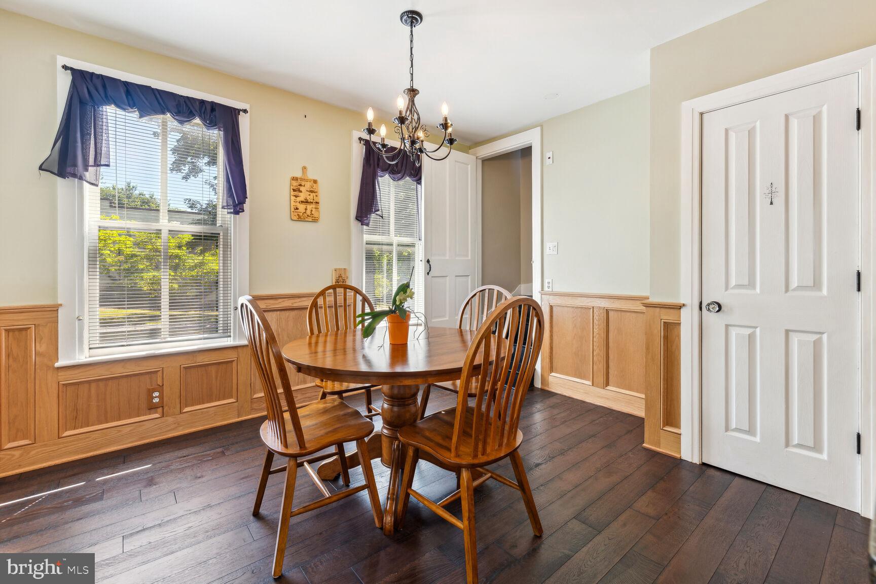 621 Uniontown Road Westminster, MD 21158 - Photo 6 of 25 Large eat in kitchen