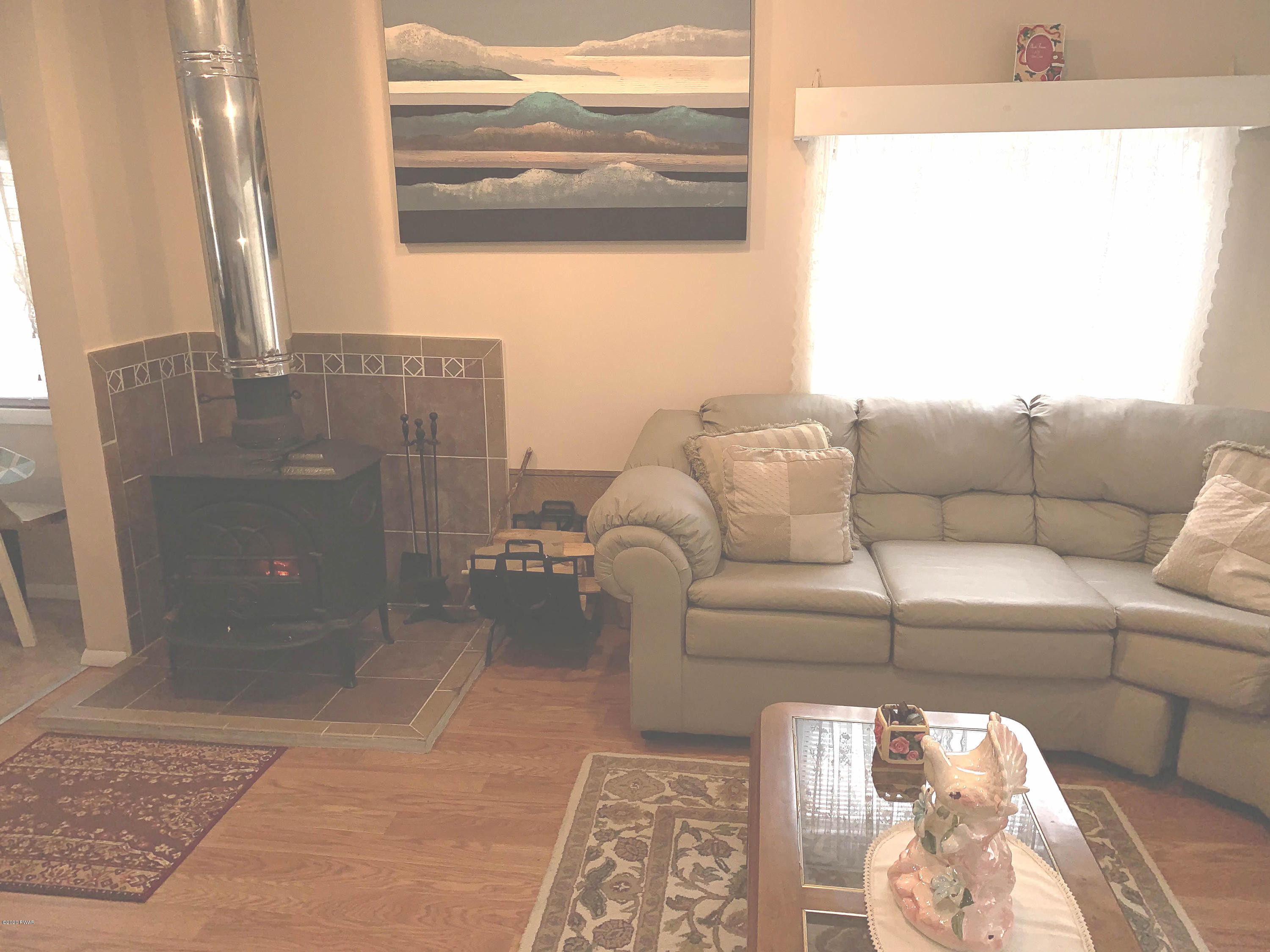 147 Nevin Road Newfoundland, PA 18445 - Photo 2 of 45 Living Room
