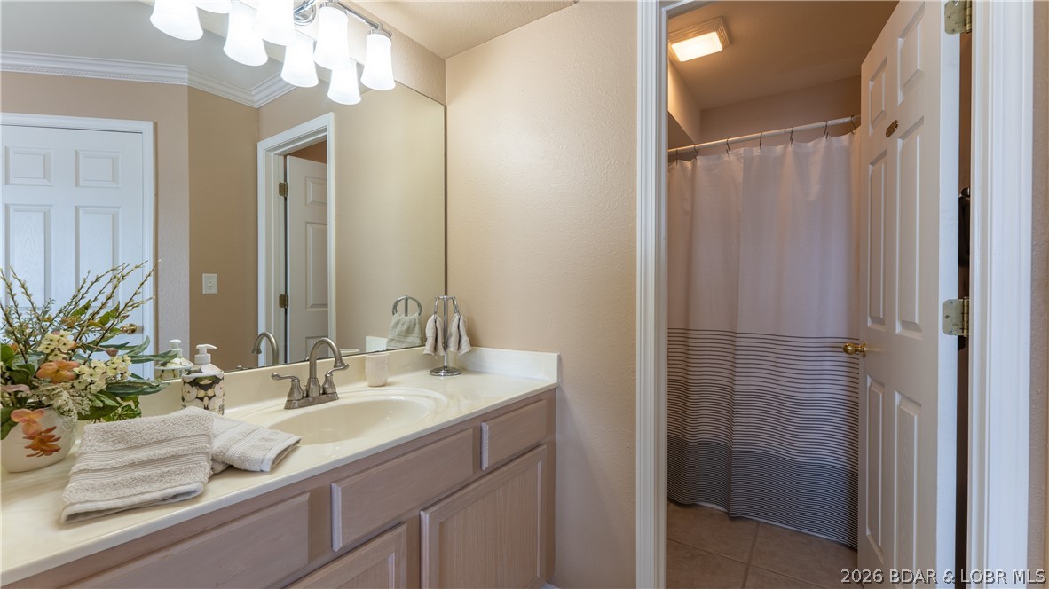 164 Sac Road, Unit B201 Sunrise Beach, MO 65079 - Photo 10 of 35