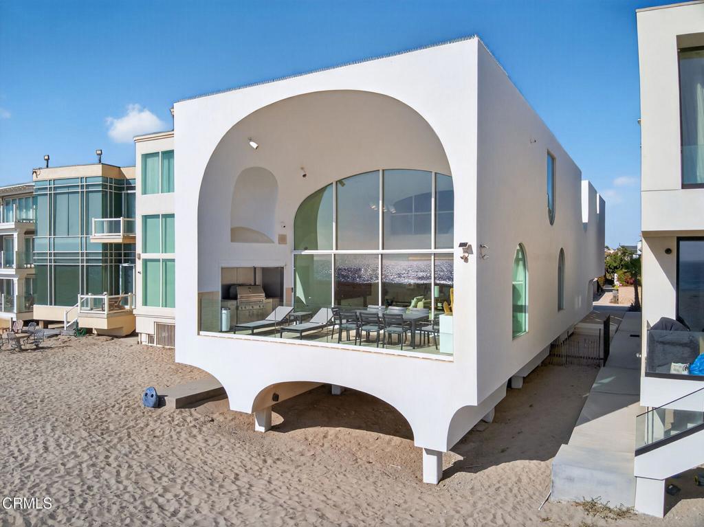 1211 Capri Way Oxnard, CA 93035 - Photo 2 of 63