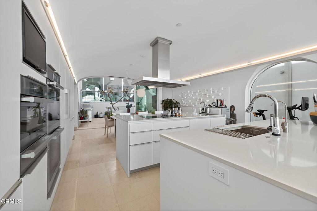 1211 Capri Way Oxnard, CA 93035 - Photo 9 of 63