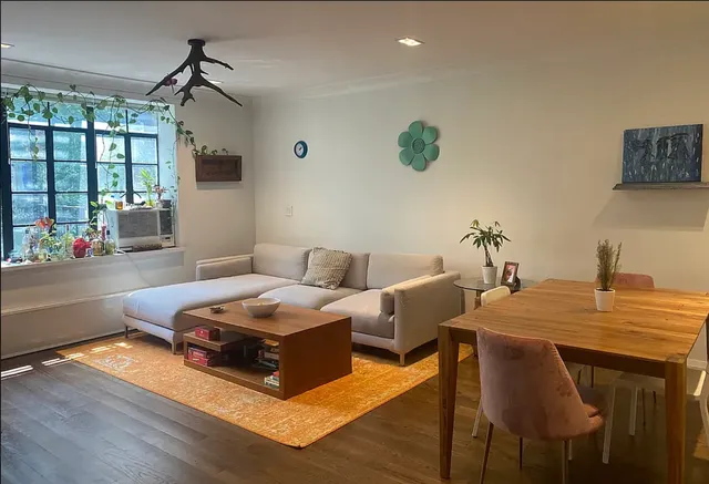 $575,000 | 135 East 39th Street, Unit 3A | Murray Hill