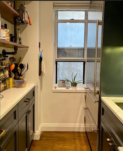 $575,000 | 135 East 39th Street, Unit 3A | Murray Hill