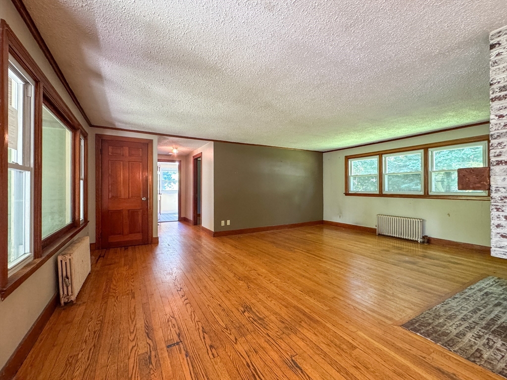 143 Log Plain Road Greenfield, MA 01301 - Photo 13 of 37