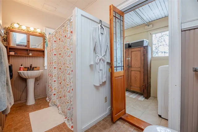 $1,700 | 7 Arlington Street, Rochester, NY 14607