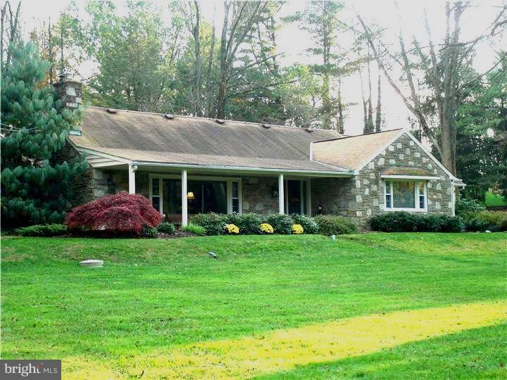 1590 Grasshopper Road Huntingdon Valley, PA 19006 - Photo 2 of 25 Exterior Side
