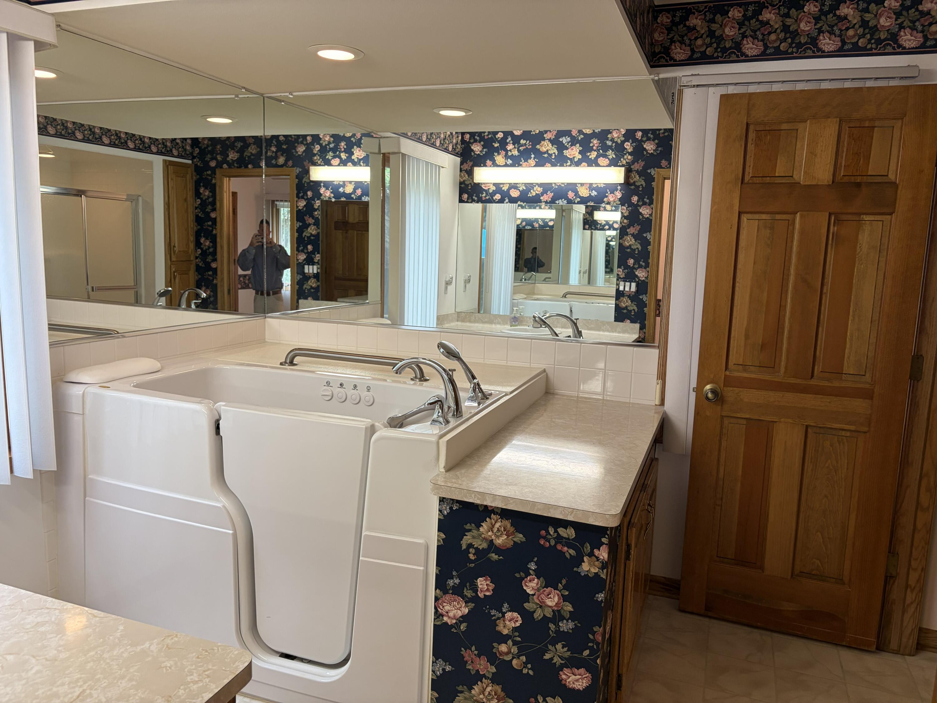 8232 Cooper Road Pleasant Prairie, WI 53142 - Photo 24 of 35 IMG_0512