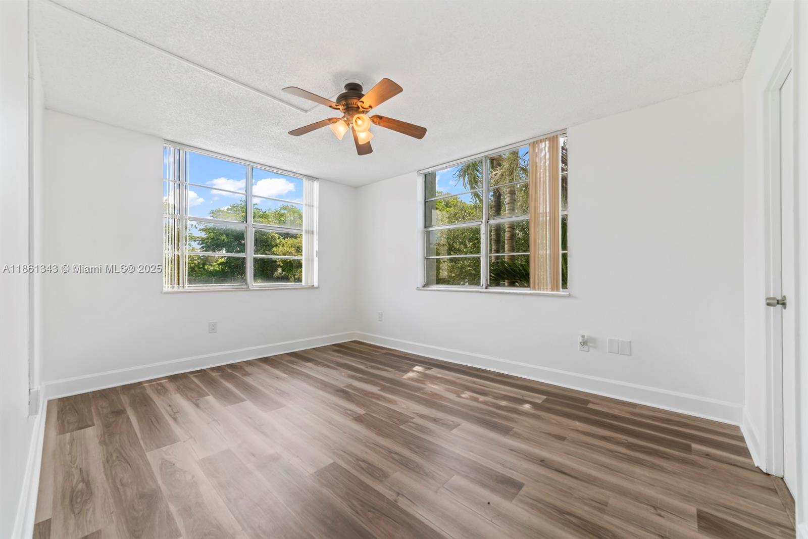 498 Northwest 165th Street, Unit D201 Miami, FL 33169 - Photo 12 of 20