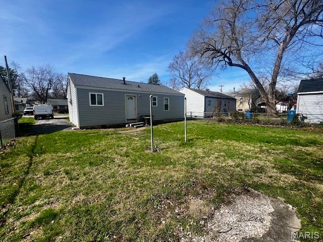 6330 Washington Avenue Berkeley, MO 63134 - Photo 4 of 13