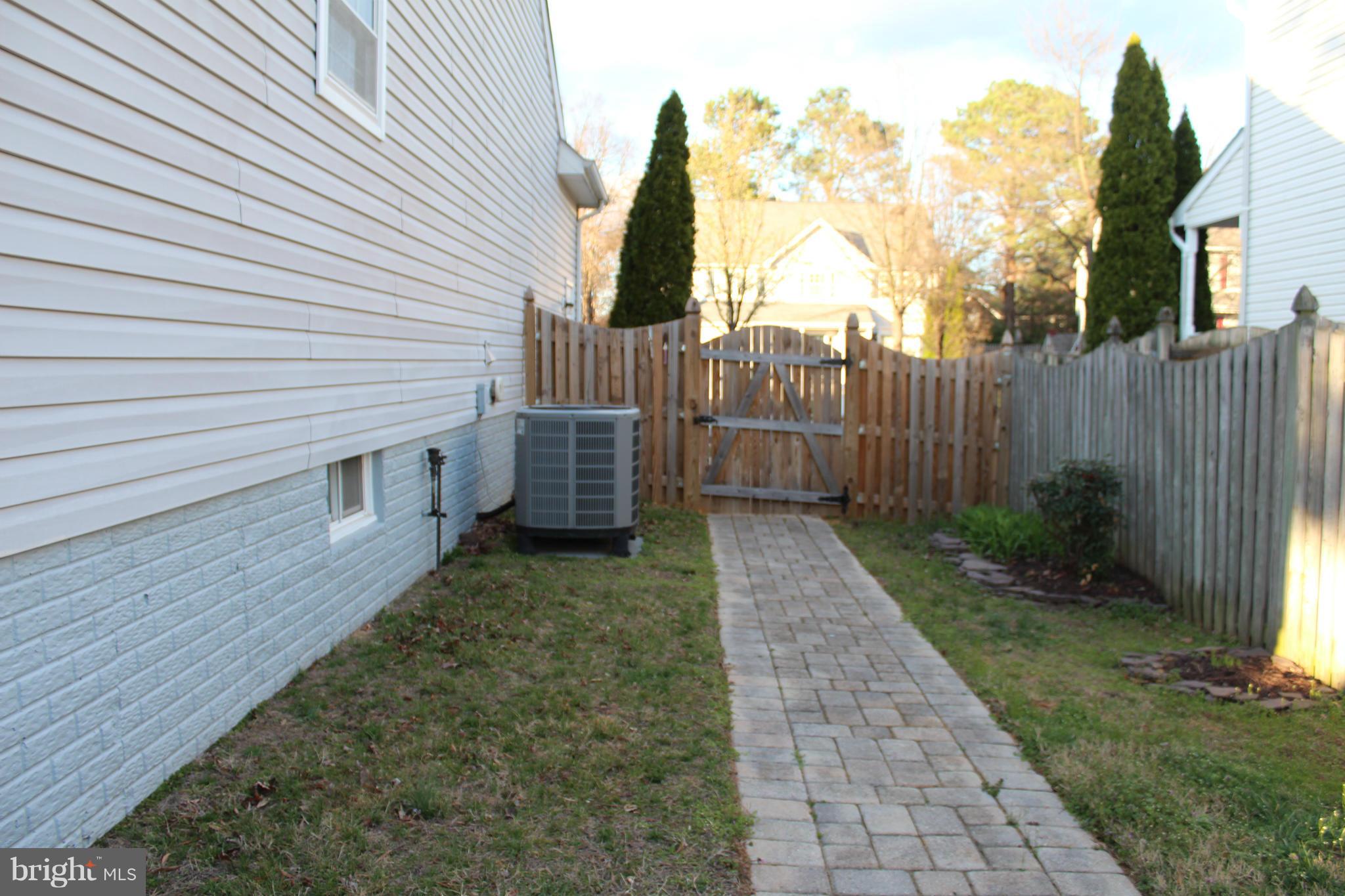 1109 Top Ridge Court Odenton, MD 21113 - Photo 11 of 28 Exterior (General)