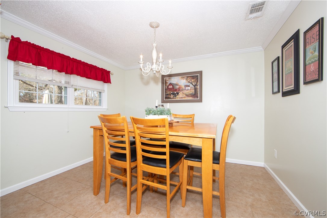 13212 Continental Road Wilsons, VA 23894 - Photo 7 of 26 Eat In Kitchen
