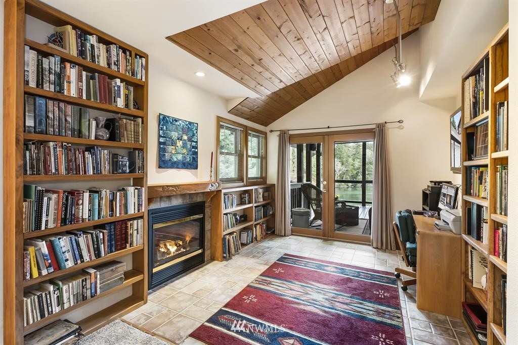 5903 Crescent Beach Road Northwest Vaughn, WA 98394 - Photo 13 of 25