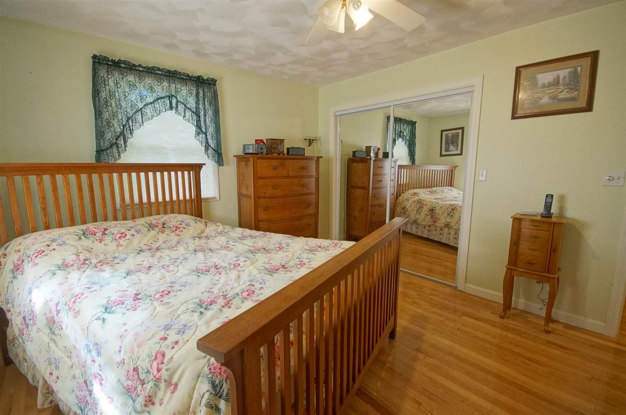 11 Hemlock Springs Road Derry, NH 03038 - Photo 14 of 40