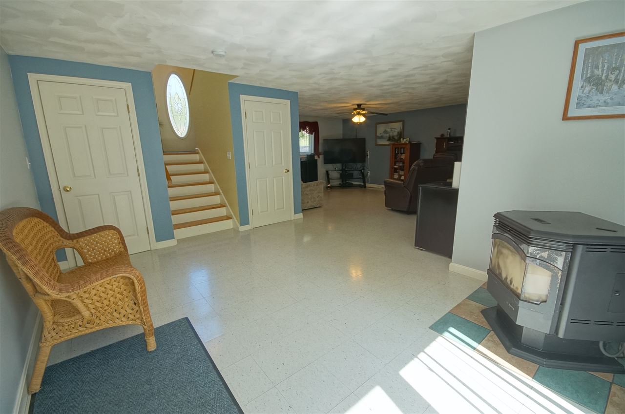 11 Hemlock Springs Road Derry, NH 03038 - Photo 27 of 40