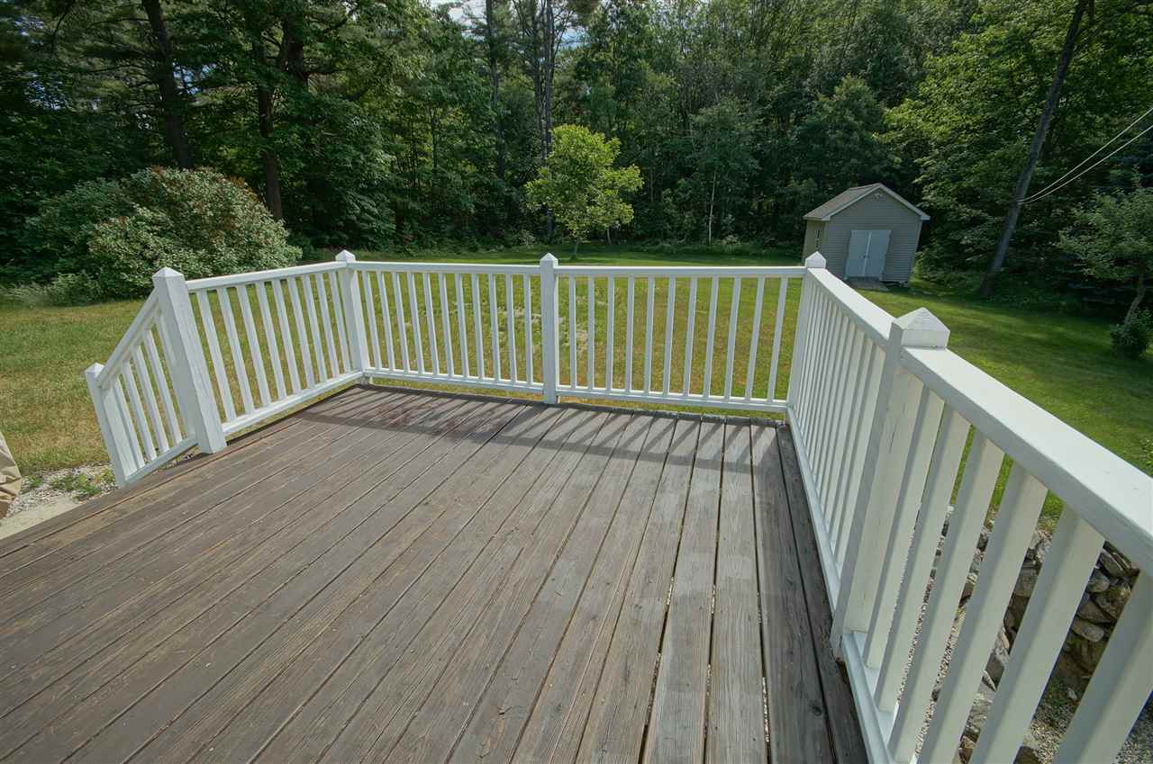 11 Hemlock Springs Road Derry, NH 03038 - Photo 32 of 40