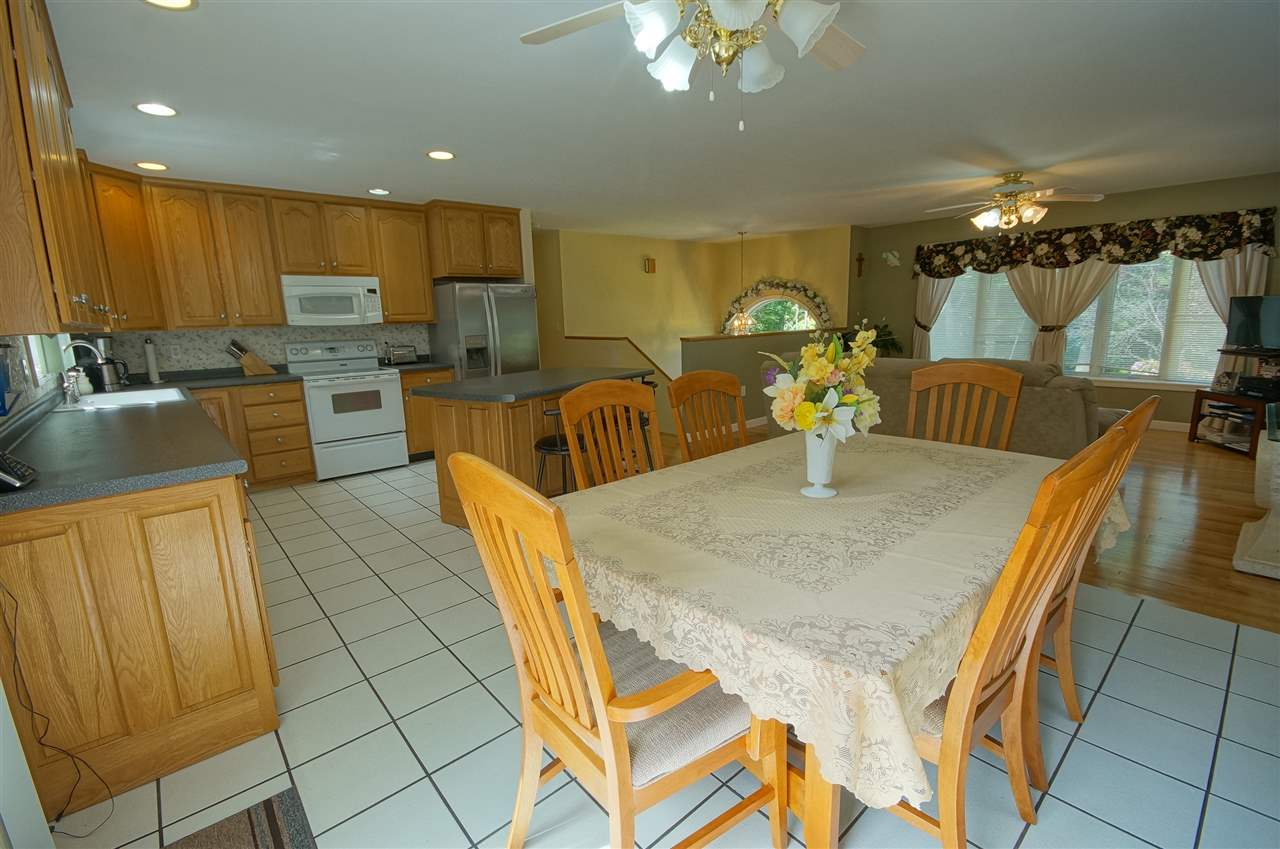 11 Hemlock Springs Road Derry, NH 03038 - Photo 7 of 40
