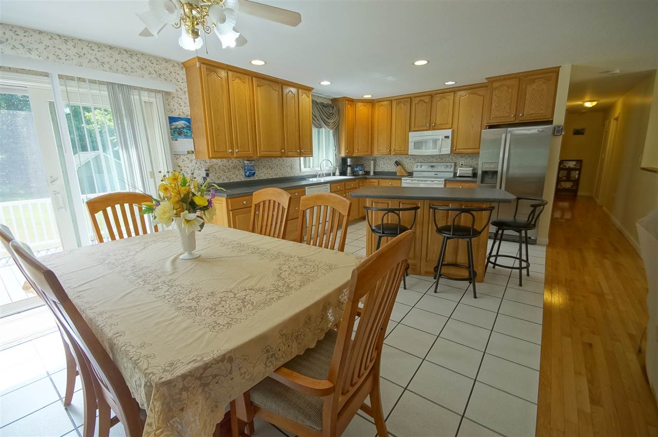 11 Hemlock Springs Road Derry, NH 03038 - Photo 8 of 40