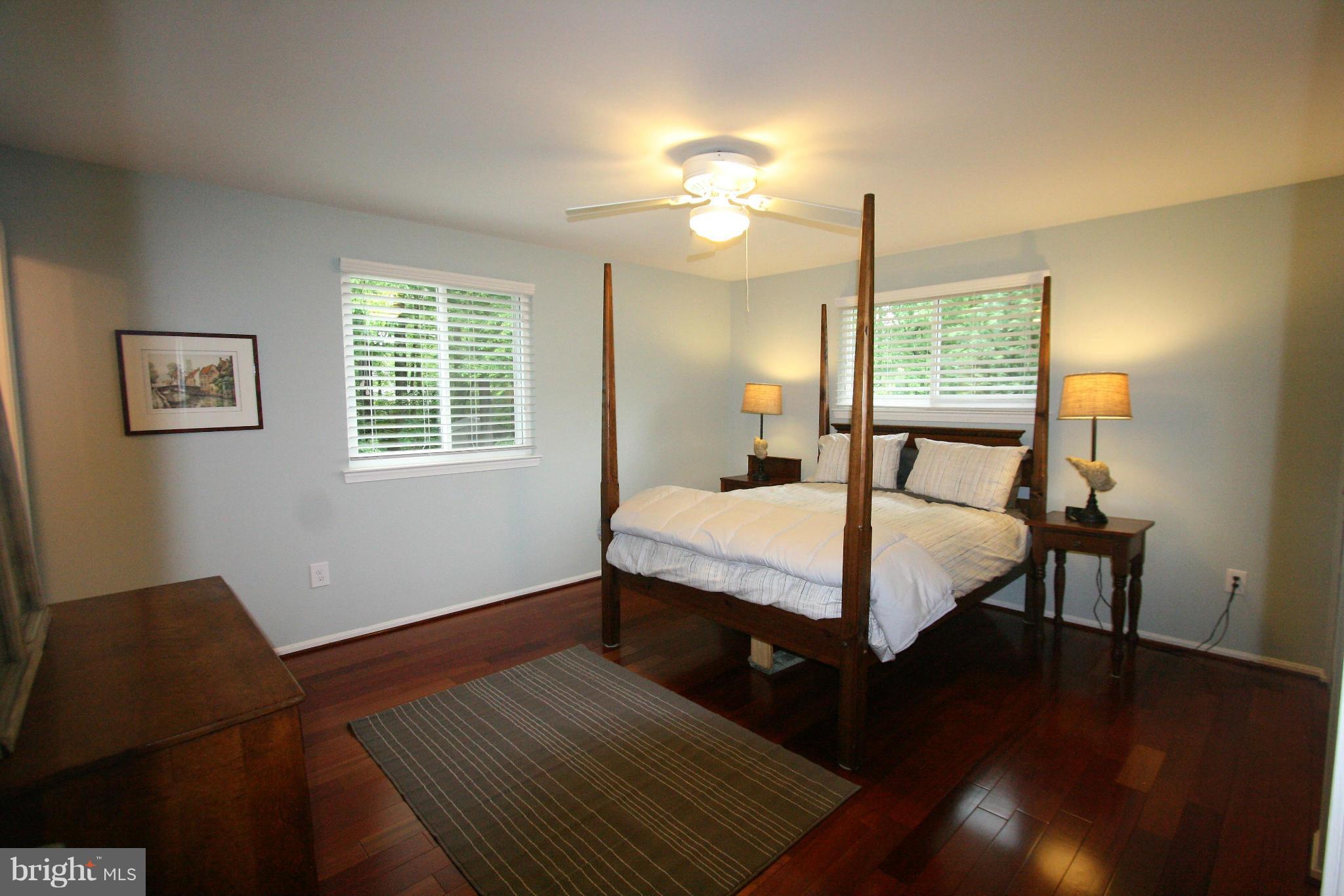 10190 Wavell Road Fairfax, VA 22032 - Photo 16 of 29 Hardwood floors in all the upper level bedrooms