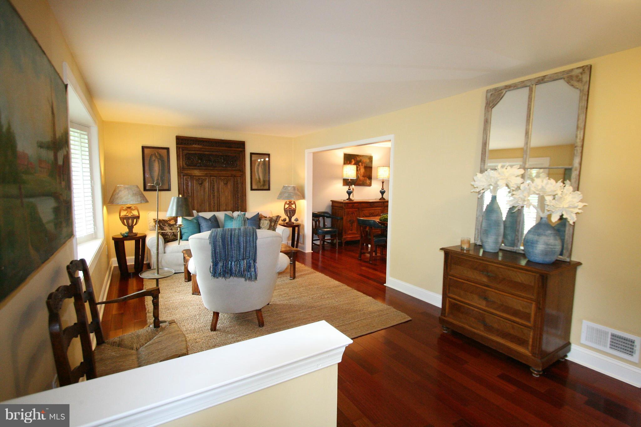 10190 Wavell Road Fairfax, VA 22032 - Photo 5 of 29 Home has nice flow