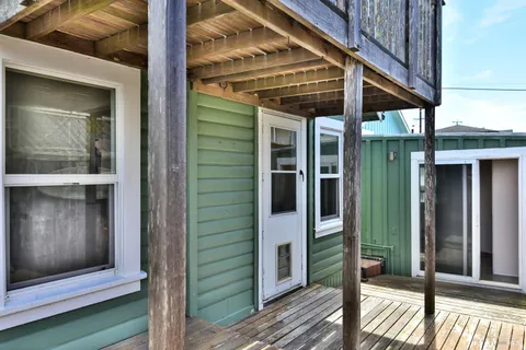 $900,000 | 53 Ocean View Avenue, Dillon Beach, CA 94929