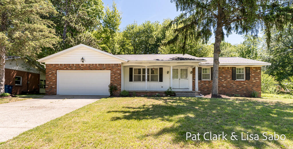 18412 168th Avenue Spring Lake, MI 49456 - Photo 1 of 39 18412 168thAve-1LoRes