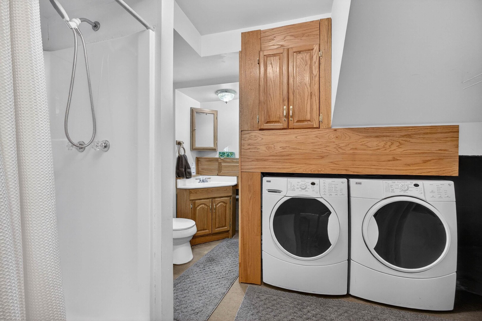 4318 5th Street East Moline, IL 61244 - Photo 23 of 30 a utility room with a washer and dryer