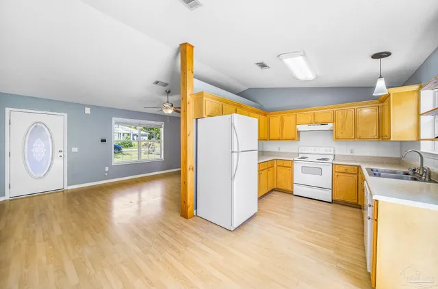 $1,600 | 5899 Gillum Road, Milton, FL 32570