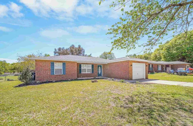 $1,600 | 5899 Gillum Road, Milton, FL 32570