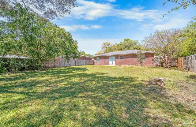 $1,600 | 5899 Gillum Road, Milton, FL 32570