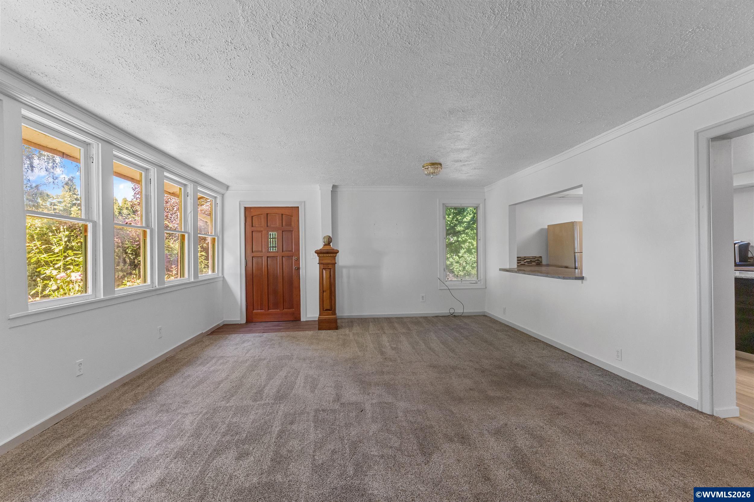 4545 Hazelgreen Road Northeast Salem, OR 97305 - Photo 2 of 33