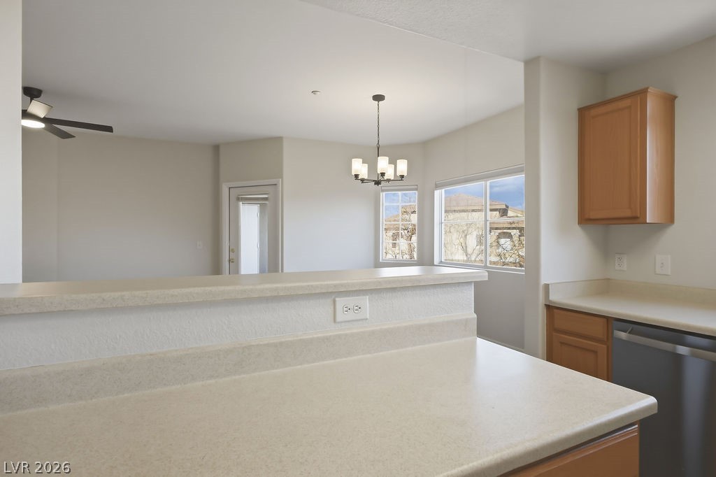 833 Aspen Peak Loop, Unit 2425 Henderson, NV 89011 - Photo 11 of 24