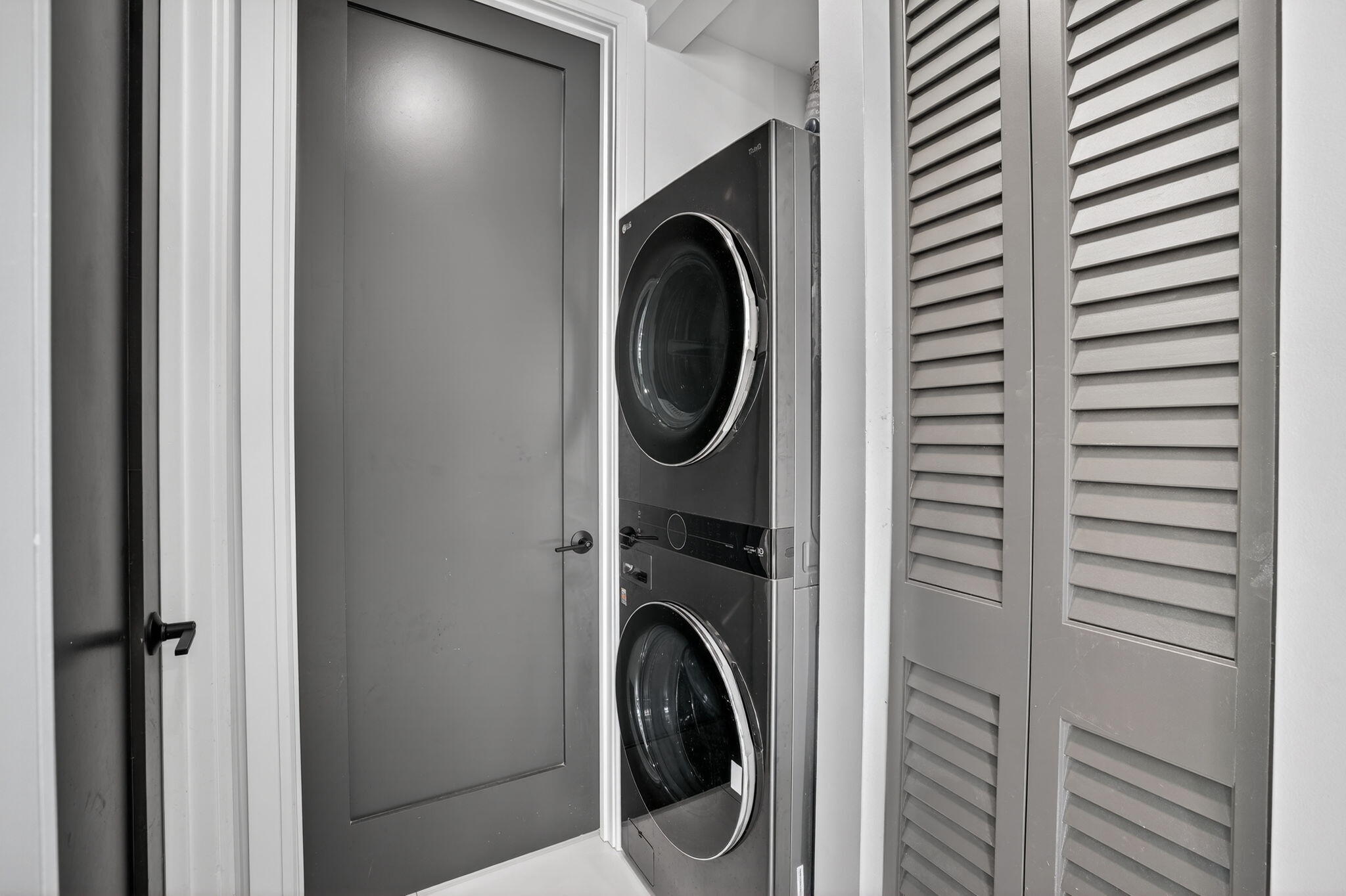 14 Bass Avenue Key Largo, FL 33037 - Photo 22 of 66 Laundry-2nd floor