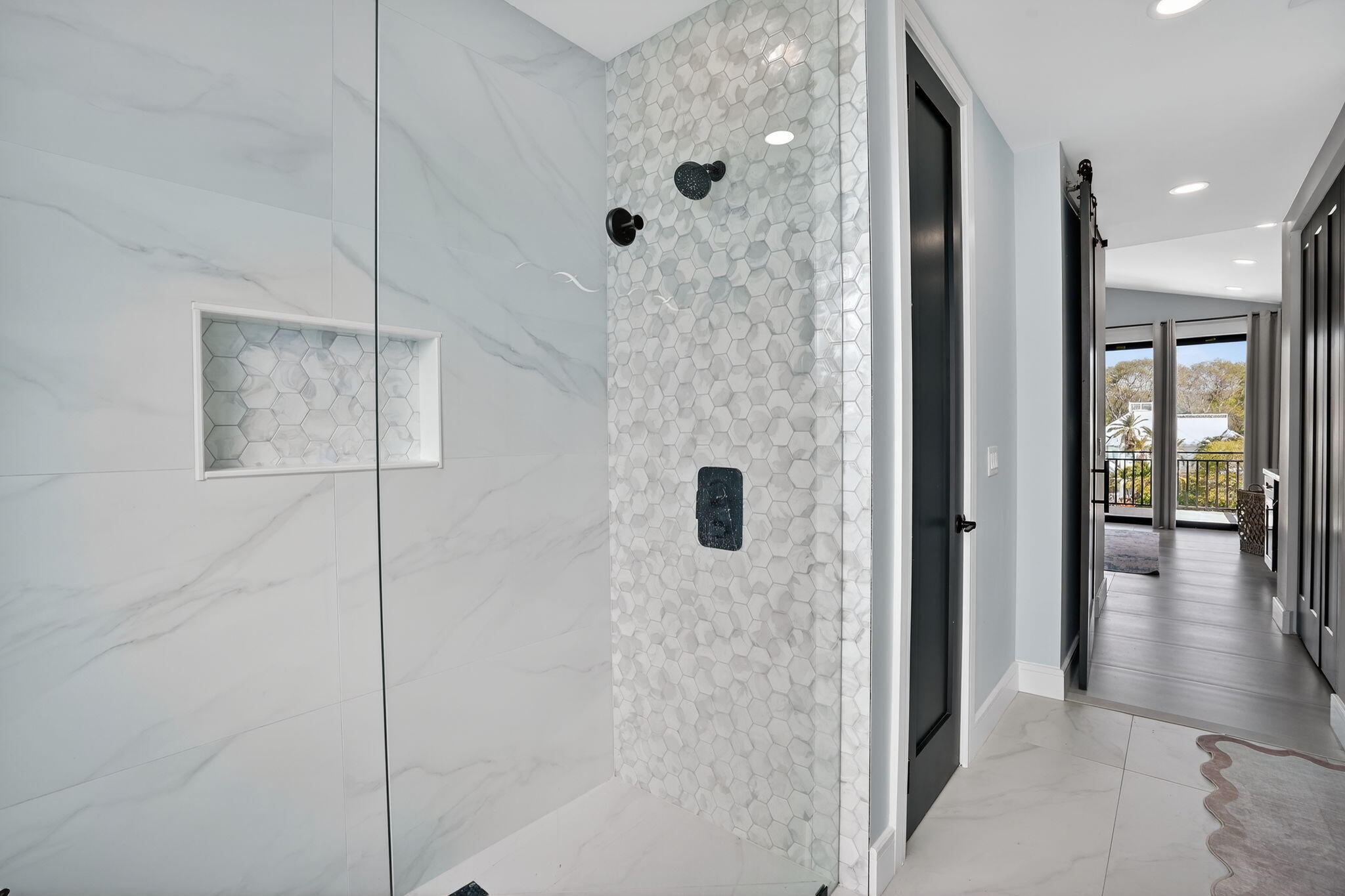 14 Bass Avenue Key Largo, FL 33037 - Photo 32 of 66 Primary Bath