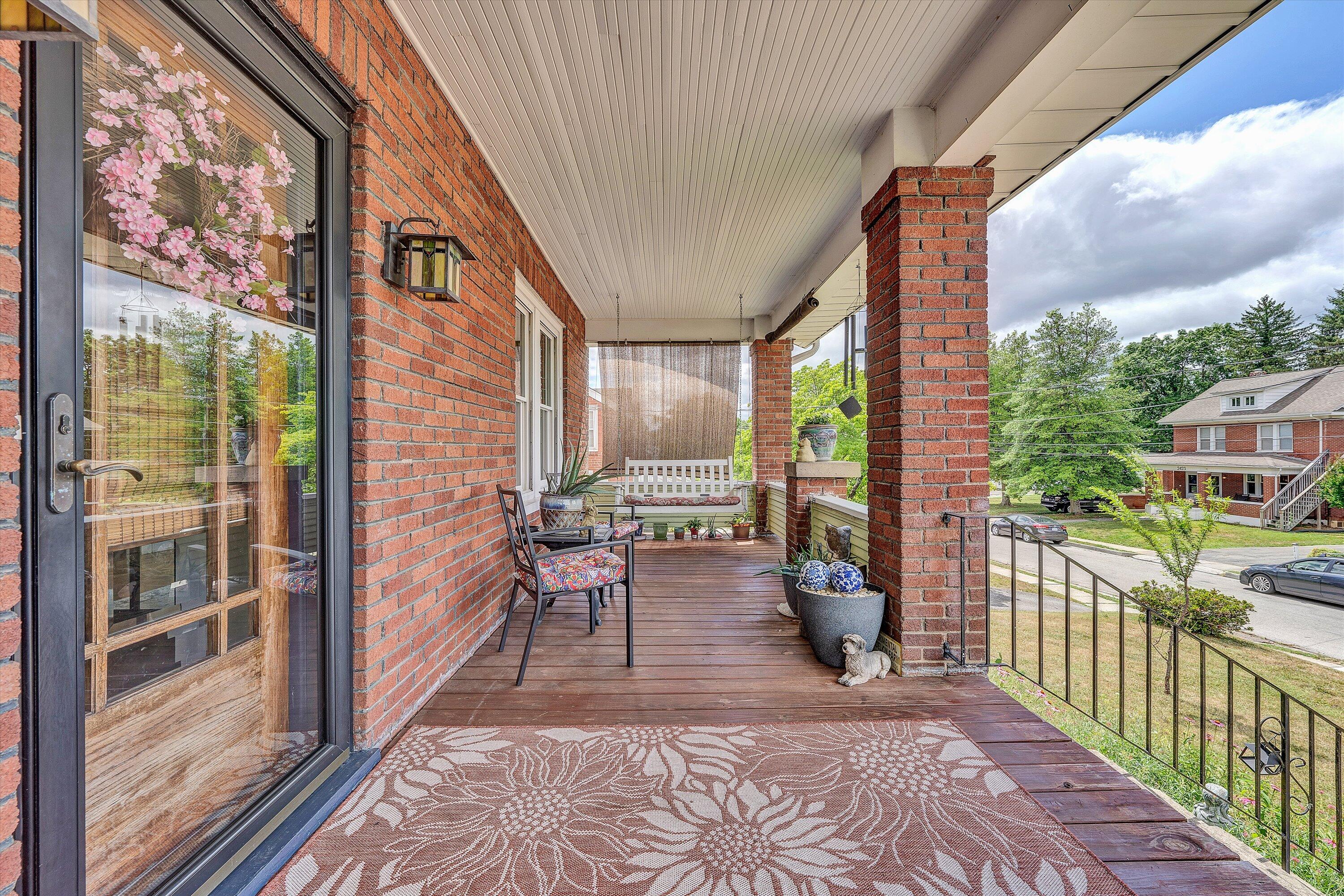 2416 Lofton Road Southwest Roanoke, VA 24015 - Photo 5 of 54 08-DSC06679