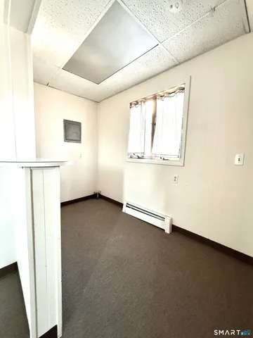 $1,400 | 425 Montauk Avenue, Unit 3, New London, CT 06320