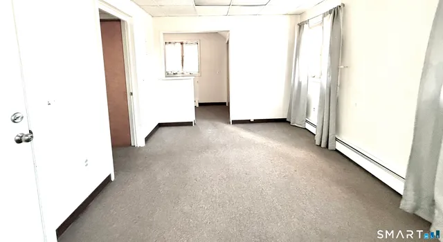 $1,400 | 425 Montauk Avenue, Unit 3, New London, CT 06320