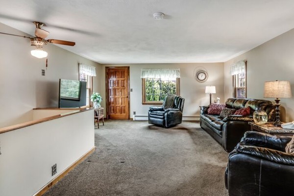 64 Mountain Road Burlington, MA 01803 - Photo 9 of 27 Gallery Image 9