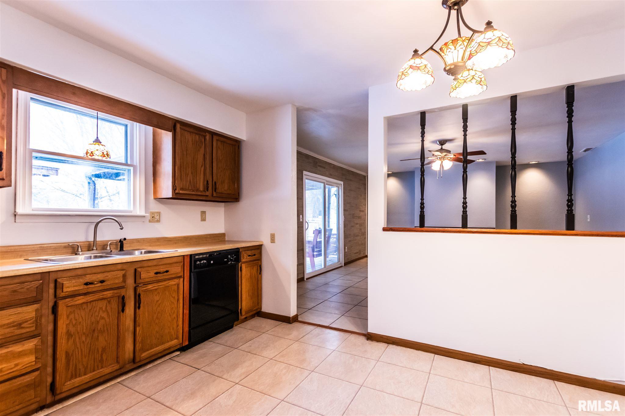 1915 North Ellory Road Peoria, IL 61604 - Photo 13 of 45 Gallery Image 13