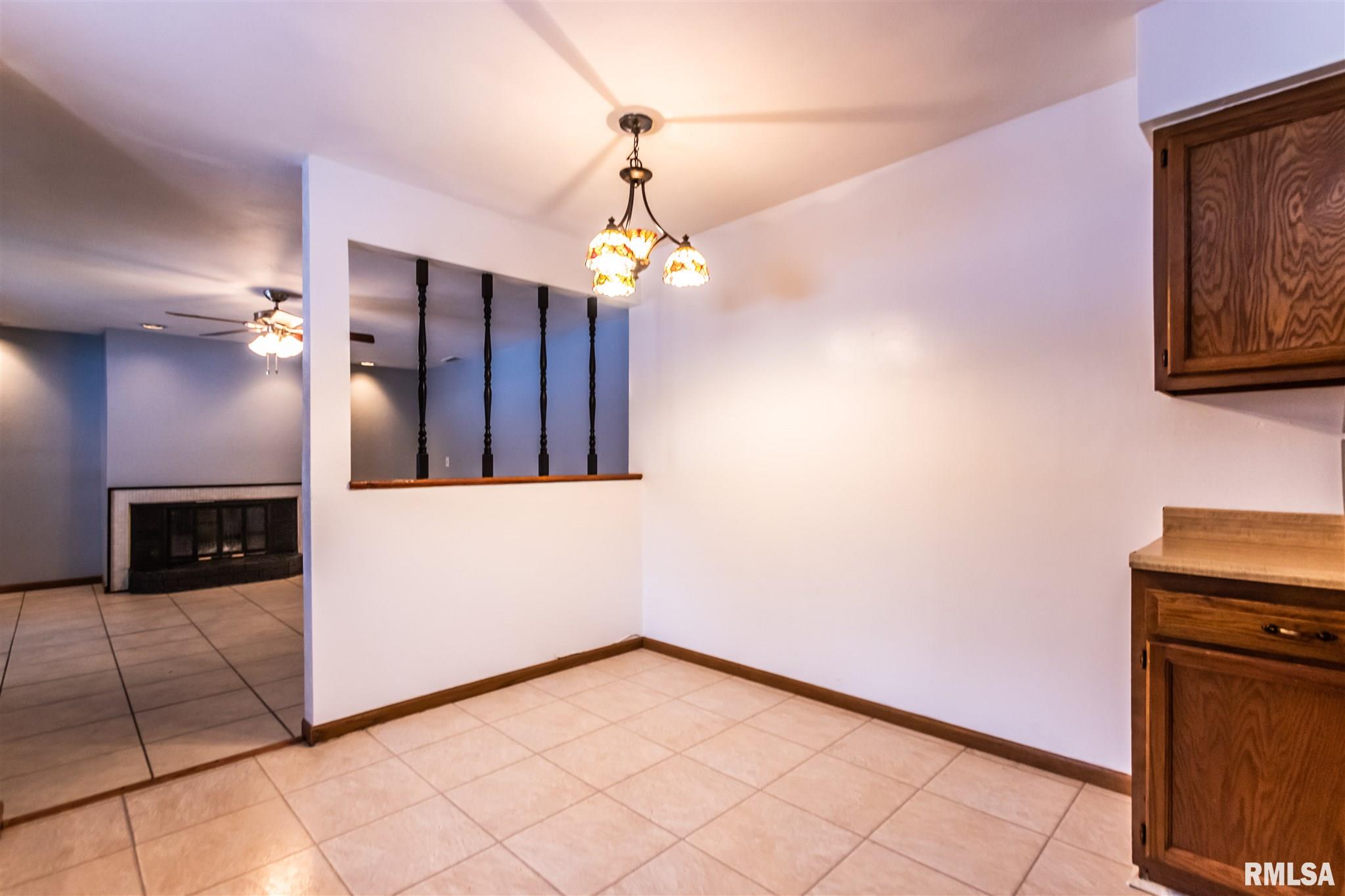 1915 North Ellory Road Peoria, IL 61604 - Photo 14 of 45 Gallery Image 14