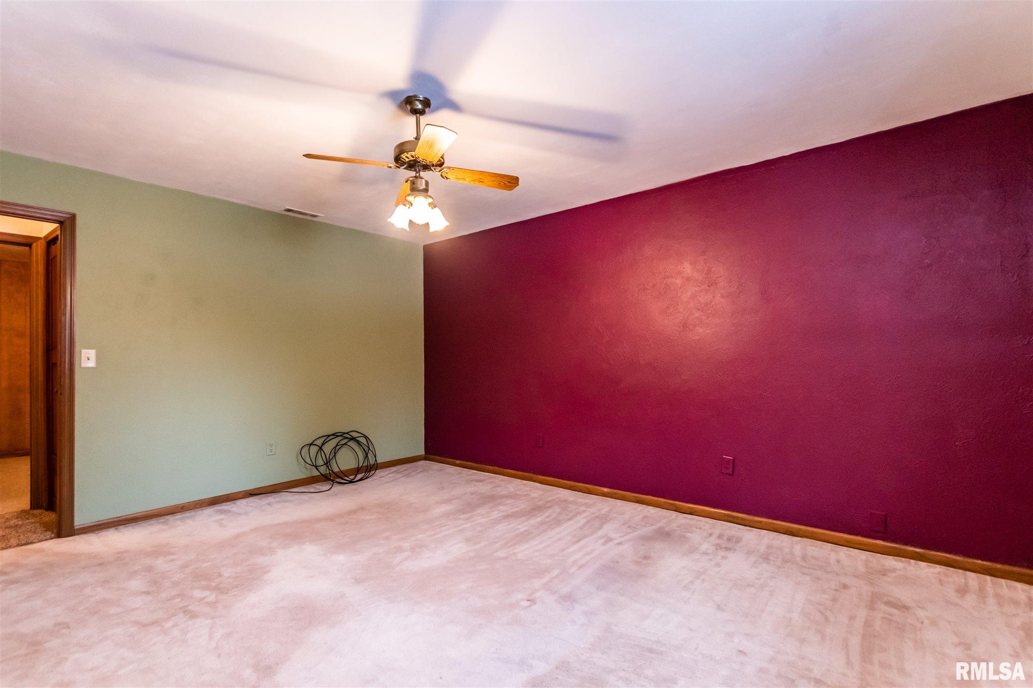 1915 North Ellory Road Peoria, IL 61604 - Photo 15 of 45 Gallery Image 15