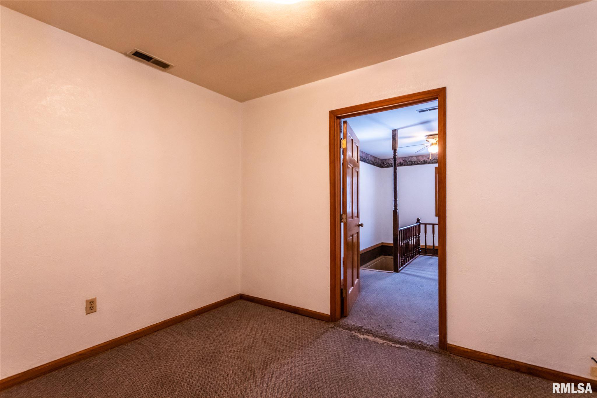 1915 North Ellory Road Peoria, IL 61604 - Photo 26 of 45 Gallery Image 26