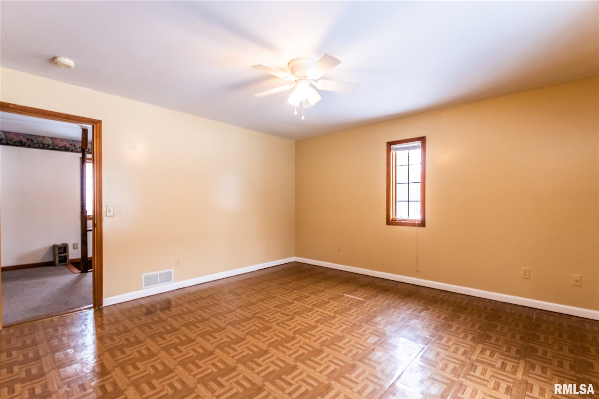 1915 North Ellory Road Peoria, IL 61604 - Photo 33 of 45 Gallery Image 33