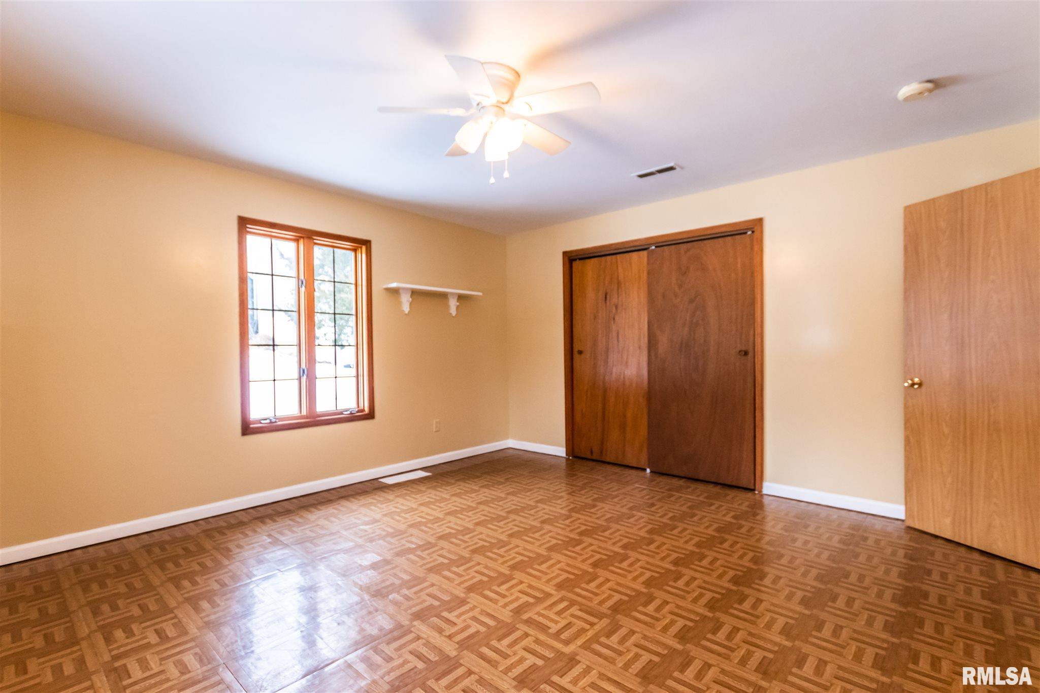 1915 North Ellory Road Peoria, IL 61604 - Photo 35 of 45 Gallery Image 35