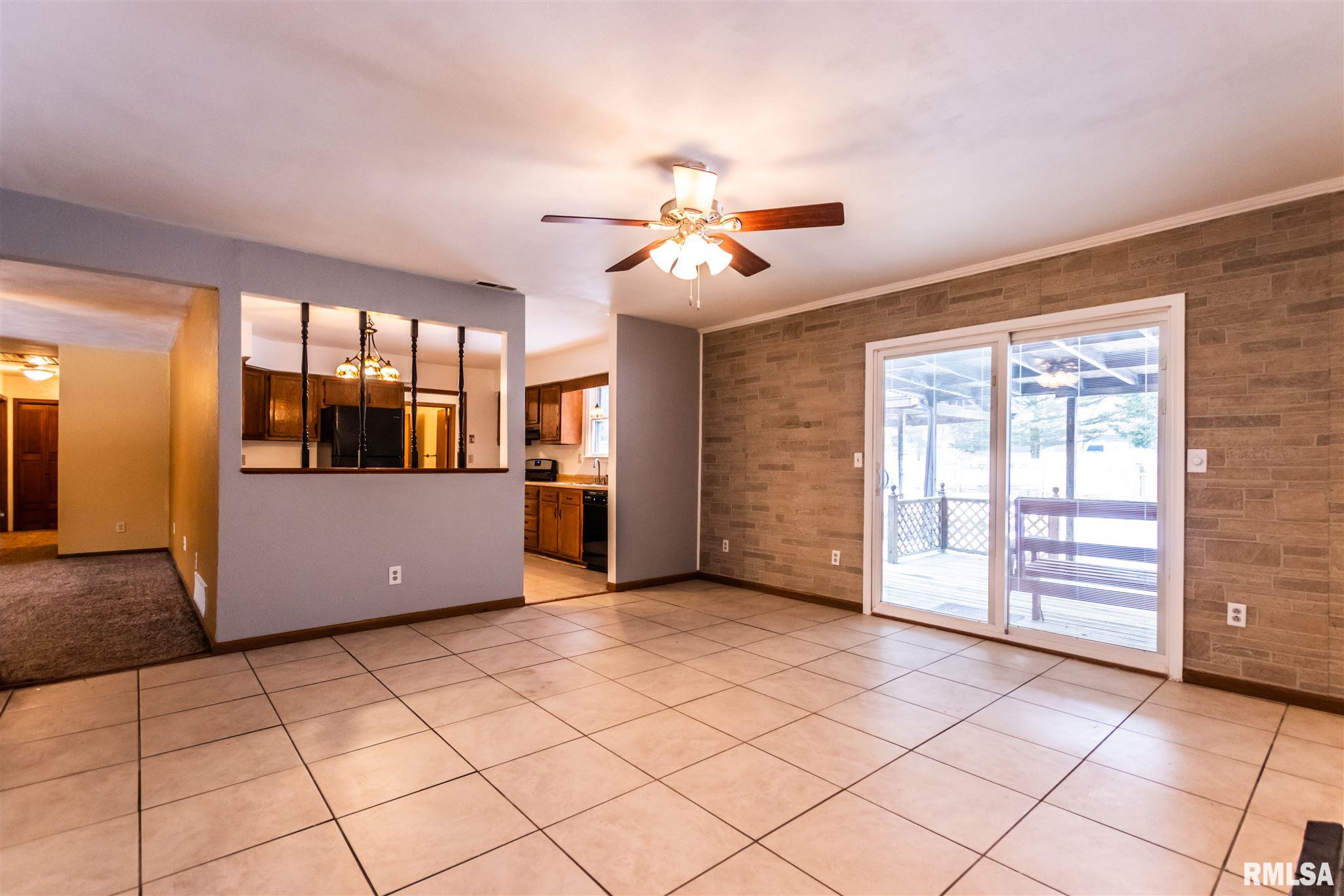 1915 North Ellory Road Peoria, IL 61604 - Photo 10 of 45 Gallery Image 10
