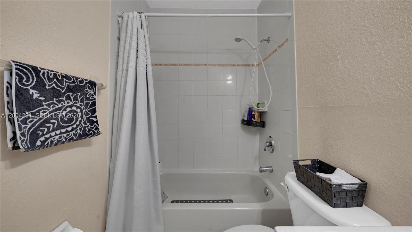 120 East 5th Street, Unit 2 Hialeah, FL 33010 - Photo 29 of 42 a bathroom with a bathtub and shower