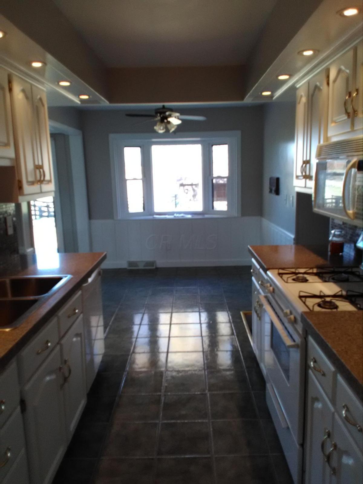 1039 Alton Road Galloway, OH 43119 - Photo 8 of 15 Gallery Image 8