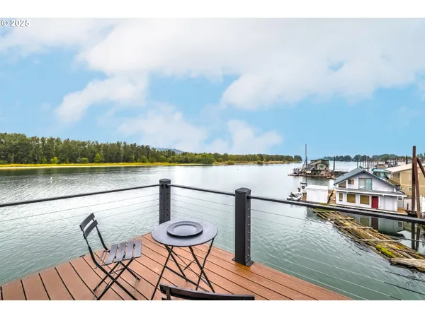 $1,199,999 | 18989 Northeast Marine Drive, Unit 36, Portland, OR 97230