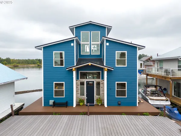 $1,199,999 | 18989 Northeast Marine Drive, Unit 36, Portland, OR 97230