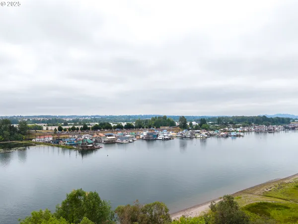 $1,199,999 | 18989 Northeast Marine Drive, Unit 36, Portland, OR 97230