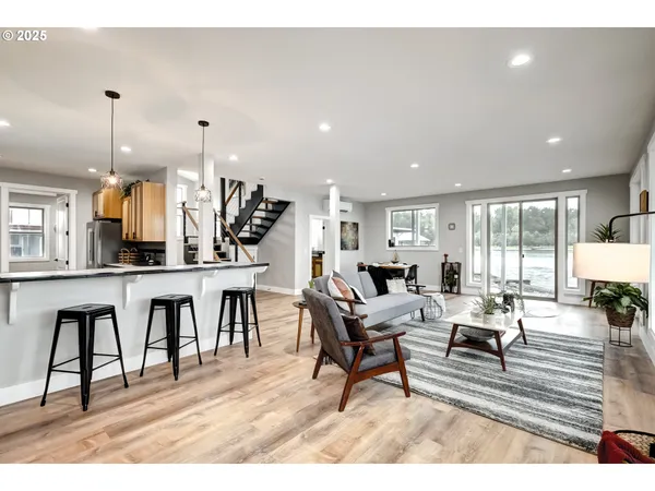 $1,199,999 | 18989 Northeast Marine Drive, Unit 36, Portland, OR 97230